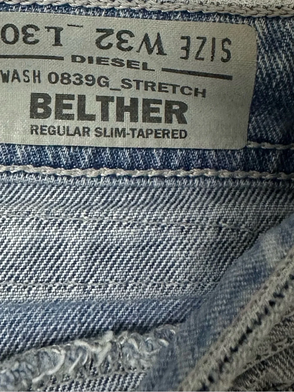 Diésel Belther Men's Light Wash Blue Jeans - Classic Straight Fit